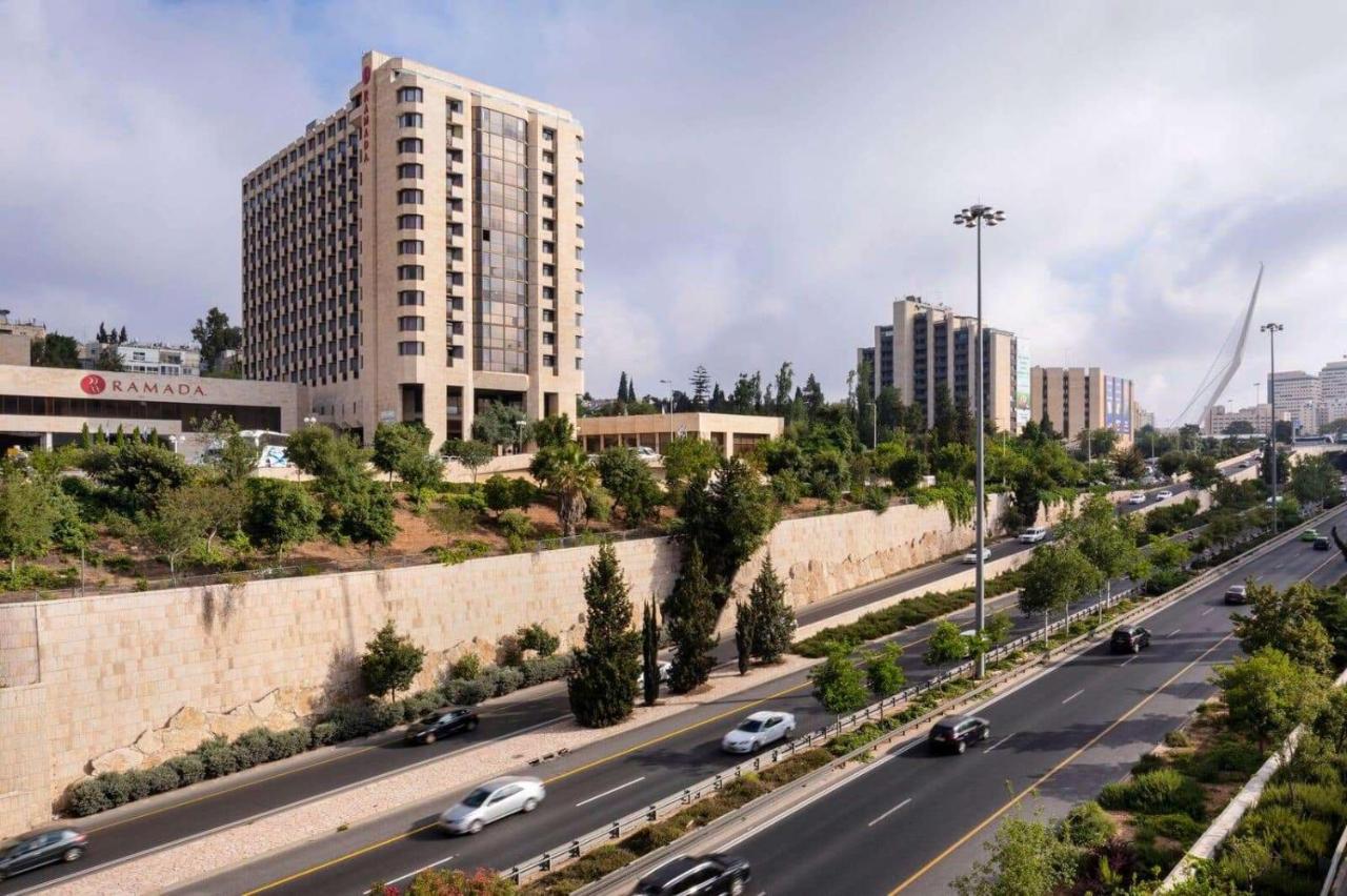 Ramada Jerusalem Hotel Zewnętrze zdjęcie