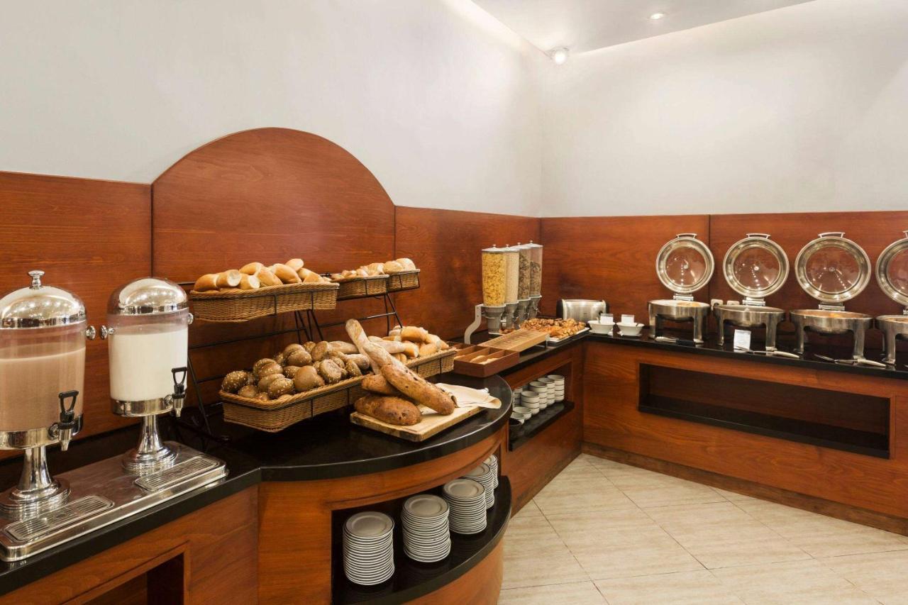 Ramada Jerusalem Hotel Zewnętrze zdjęcie