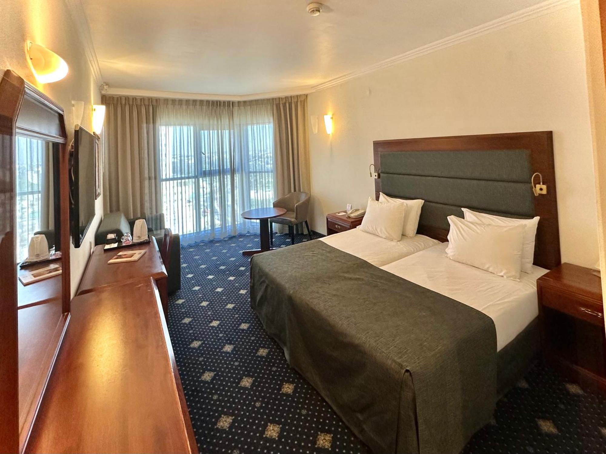 Ramada Jerusalem Hotel Zewnętrze zdjęcie