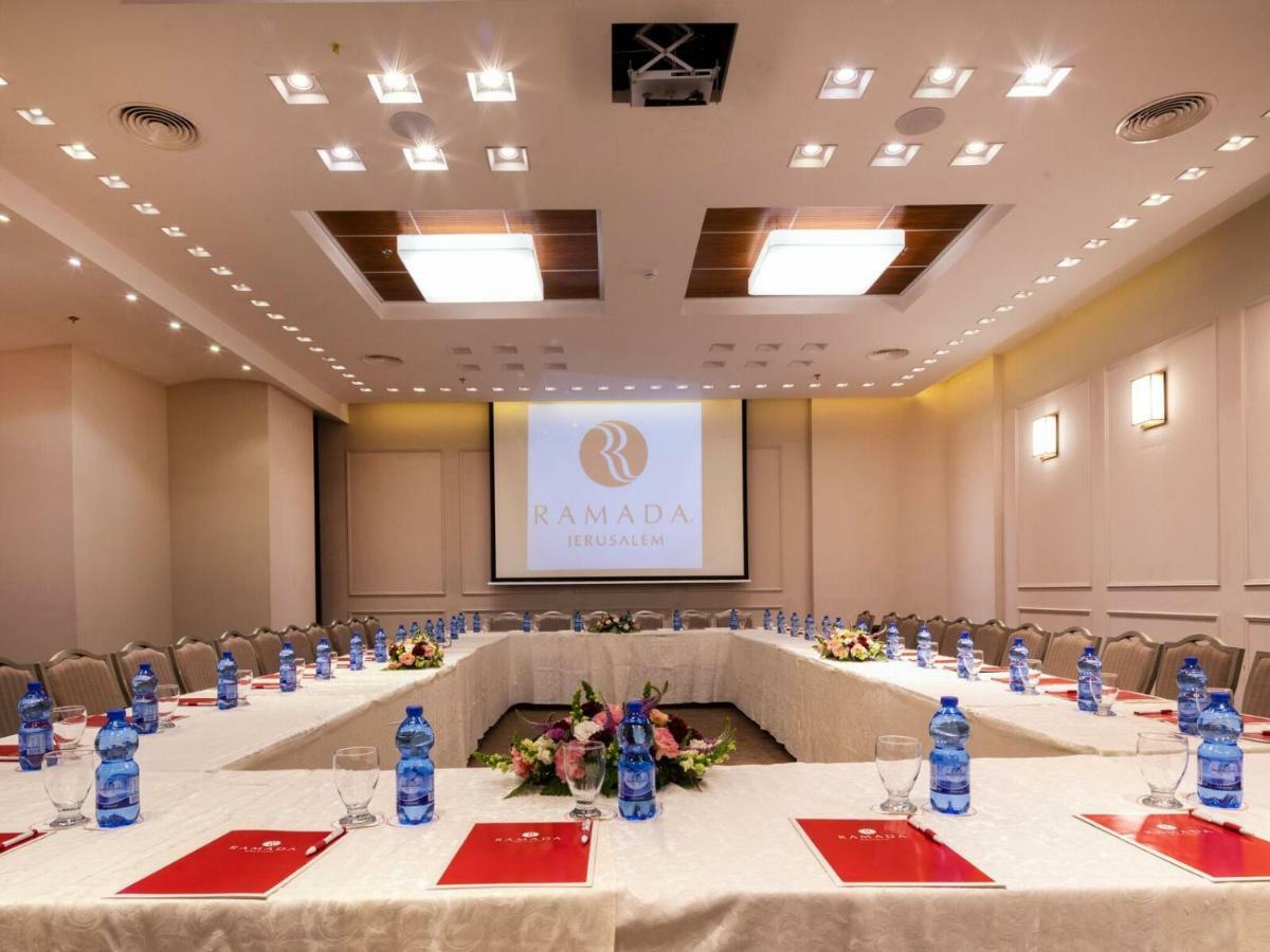 Ramada Jerusalem Hotel Zewnętrze zdjęcie